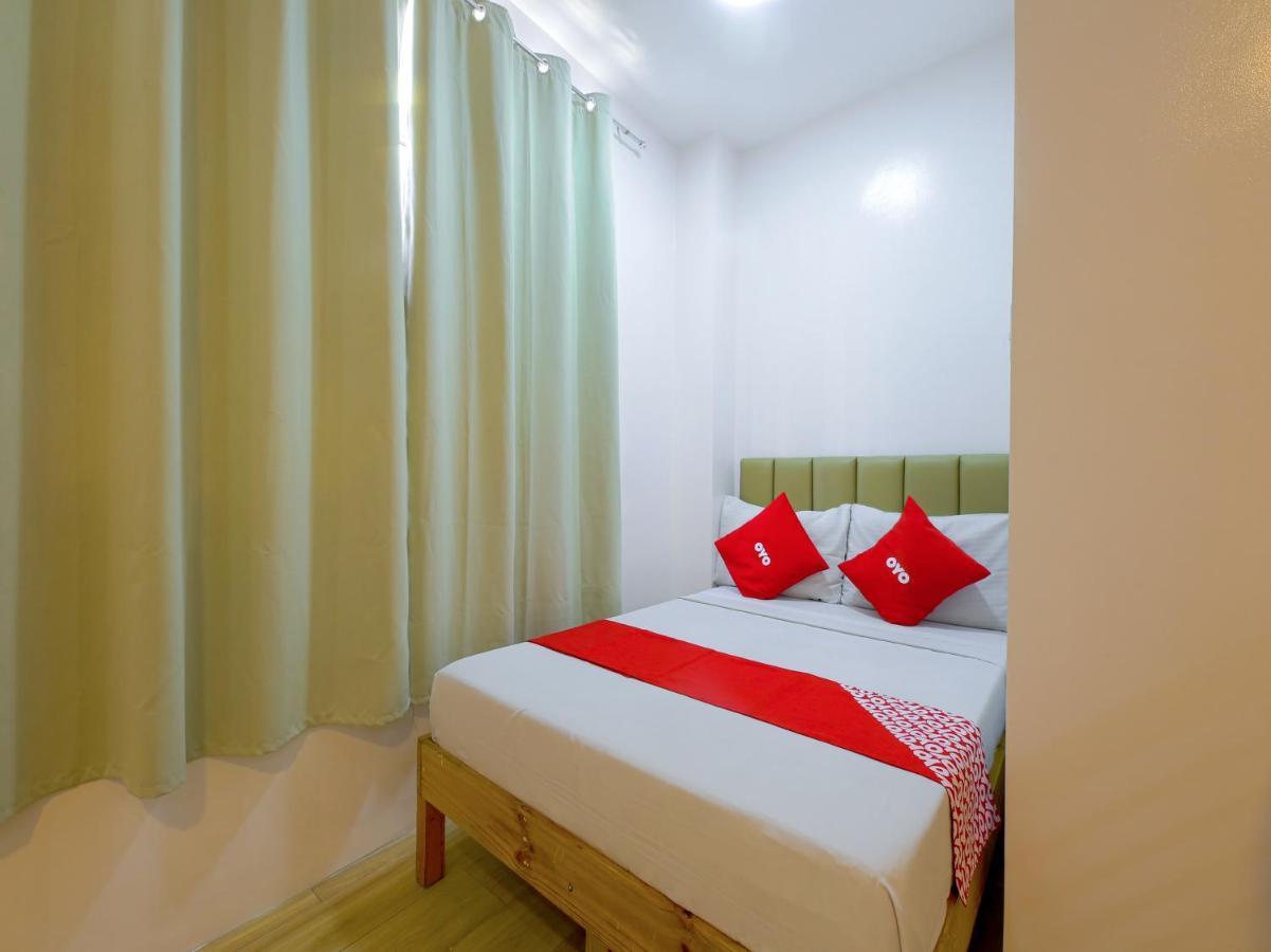 Oyo 783 Freemont Place Paranaque City Екстер'єр фото